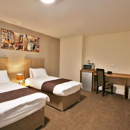 New County Hotel & Serviced Apartments By Roomsbooked Gloucester Phòng bức ảnh