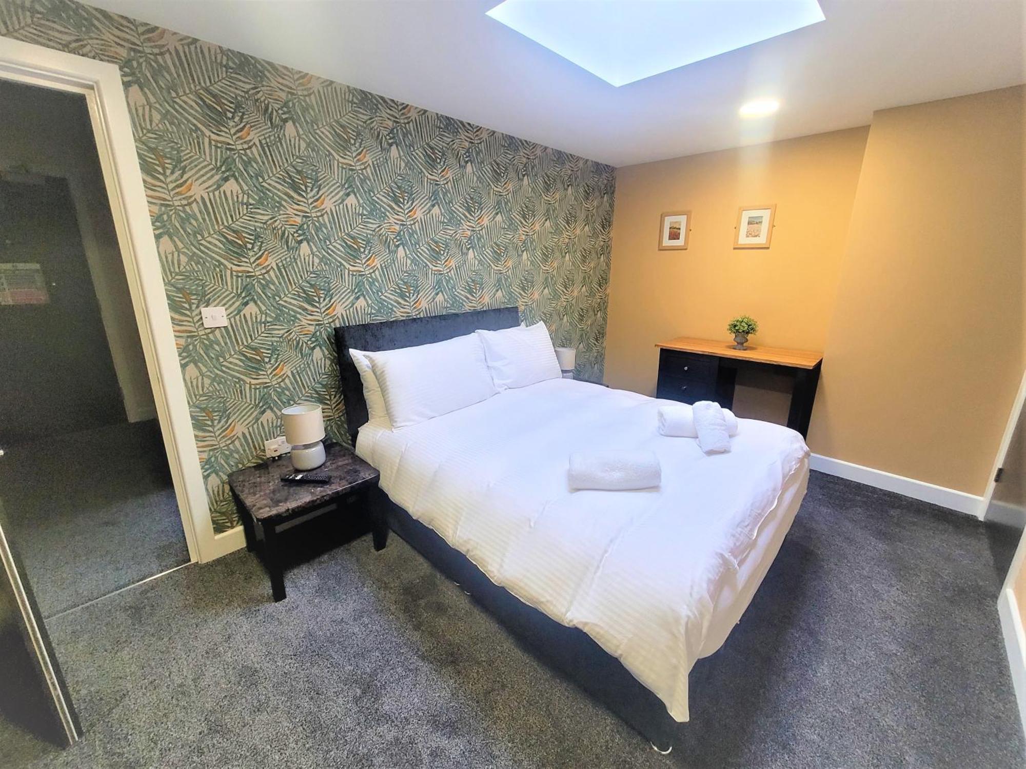 New County Hotel & Serviced Apartments By Roomsbooked Gloucester Ngoại thất bức ảnh